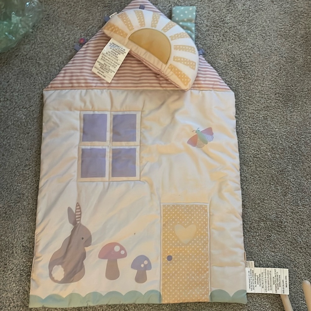 Itsy ritzy baby mat with pillow